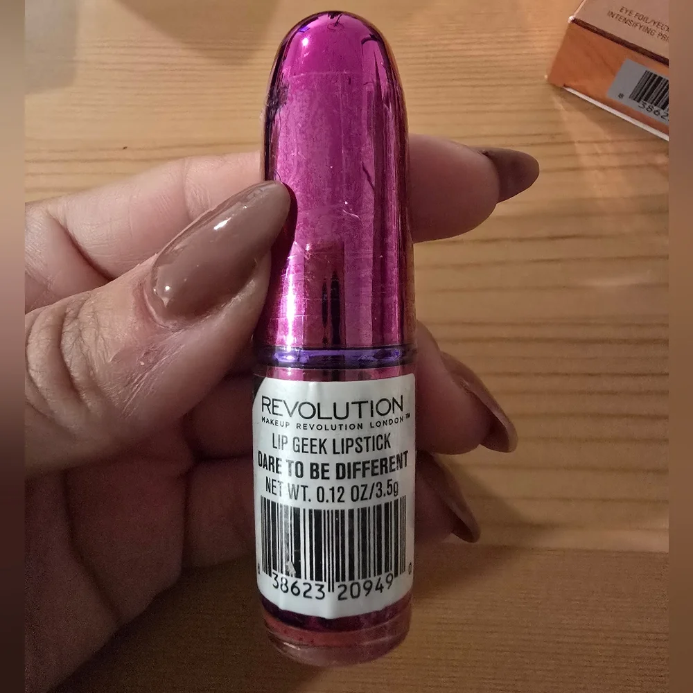 📢3 For $11 Makeup REVOLUTION Lip Geek Lipstick Dare To Be Different